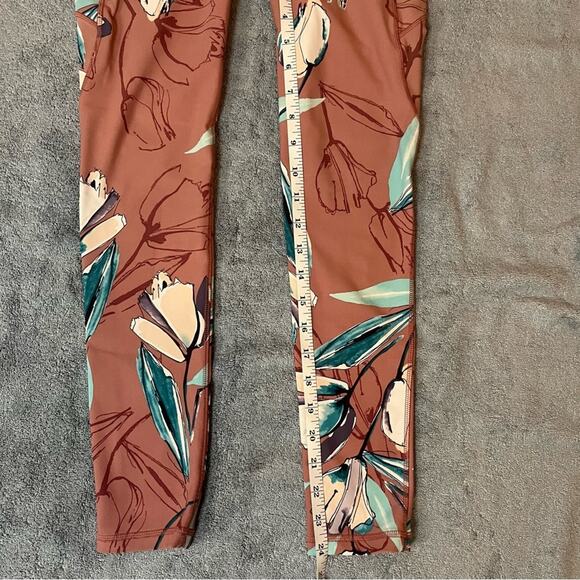 CALIA by Carrie Underwood Pink Floral Energize 7/8 Active Leggings Size Small - Picture 9 of 10